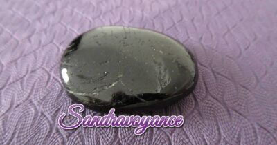 Lire la suite à propos de l’article La tourmaline noire